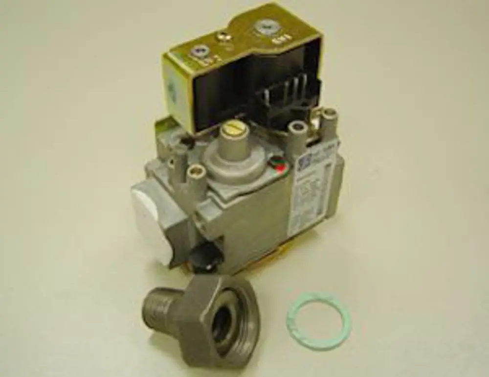 Gasventil von Remeha mit einer Oberfläche und Anschluss für die Gasleistung, gefertigt aus Metall und mit elektrischen Kontakten zur Steuerung der Gaszufuhr.